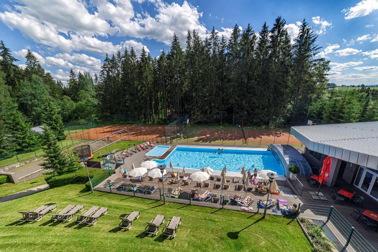 Hotel Jezerka Seč Exteriör bild