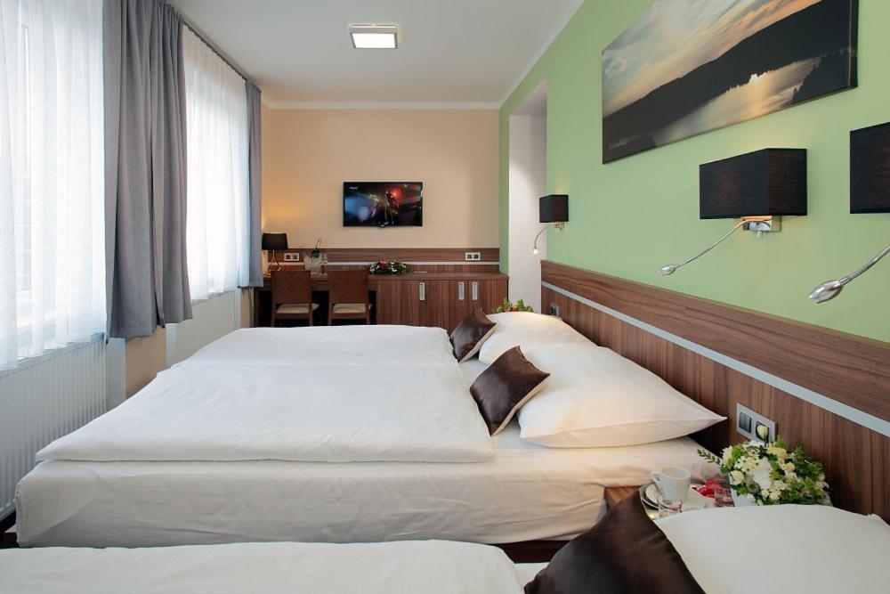 Hotel Jezerka Seč Exteriör bild
