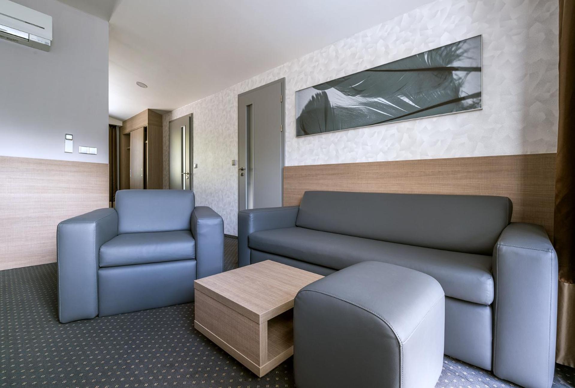 Hotel Jezerka Seč Exteriör bild